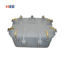 DF-475-5 8 HONDEN OPGEHEVEN WATERDICHTE LUIK